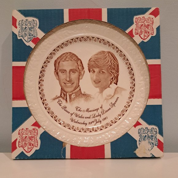 English Ironstone Tableware Other - Vintage Prince of Wales and Lady Diana Spencer Commemorative wedding plate w/box